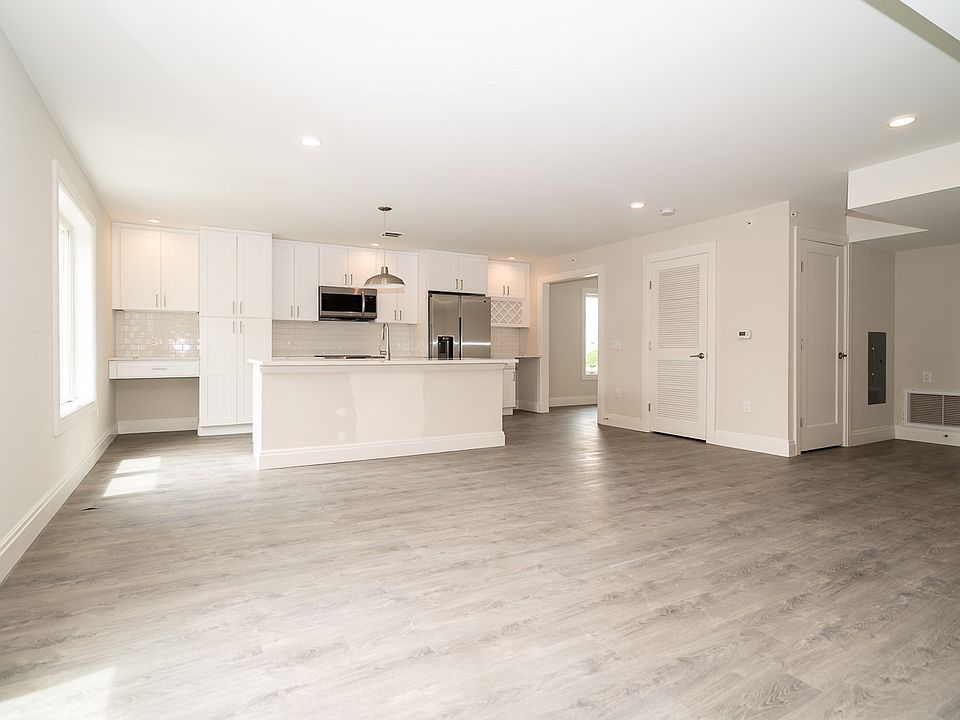 1st image of 1209 26th St #12