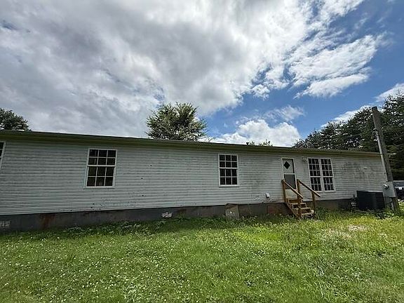 3rd image of 6248 Barbourville Rd