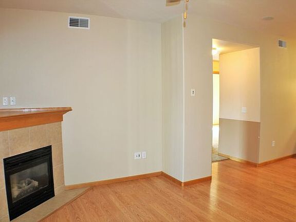 4th image of 240 Sadler Ln APT 104