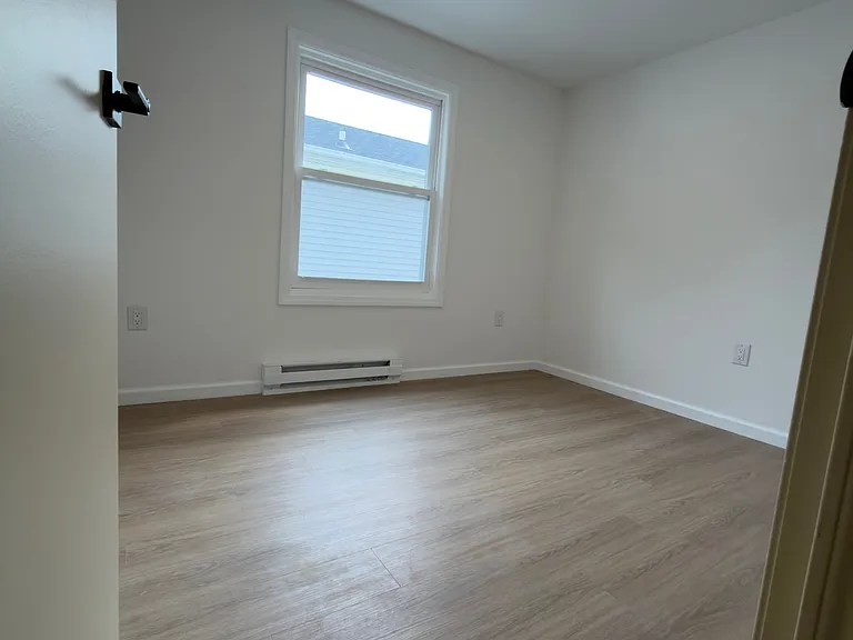 334-336 Halladay St #2 — Photo 7