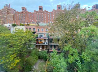 449 W 22nd St #5B, New York, NY 10011