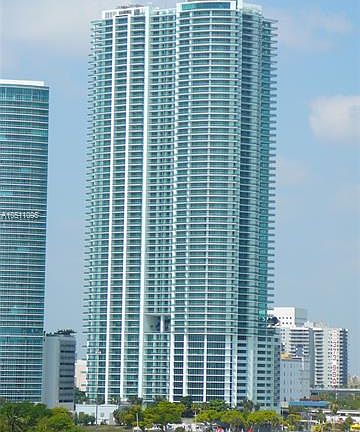 2nd image of 900 Biscayne Blvd APT 3108