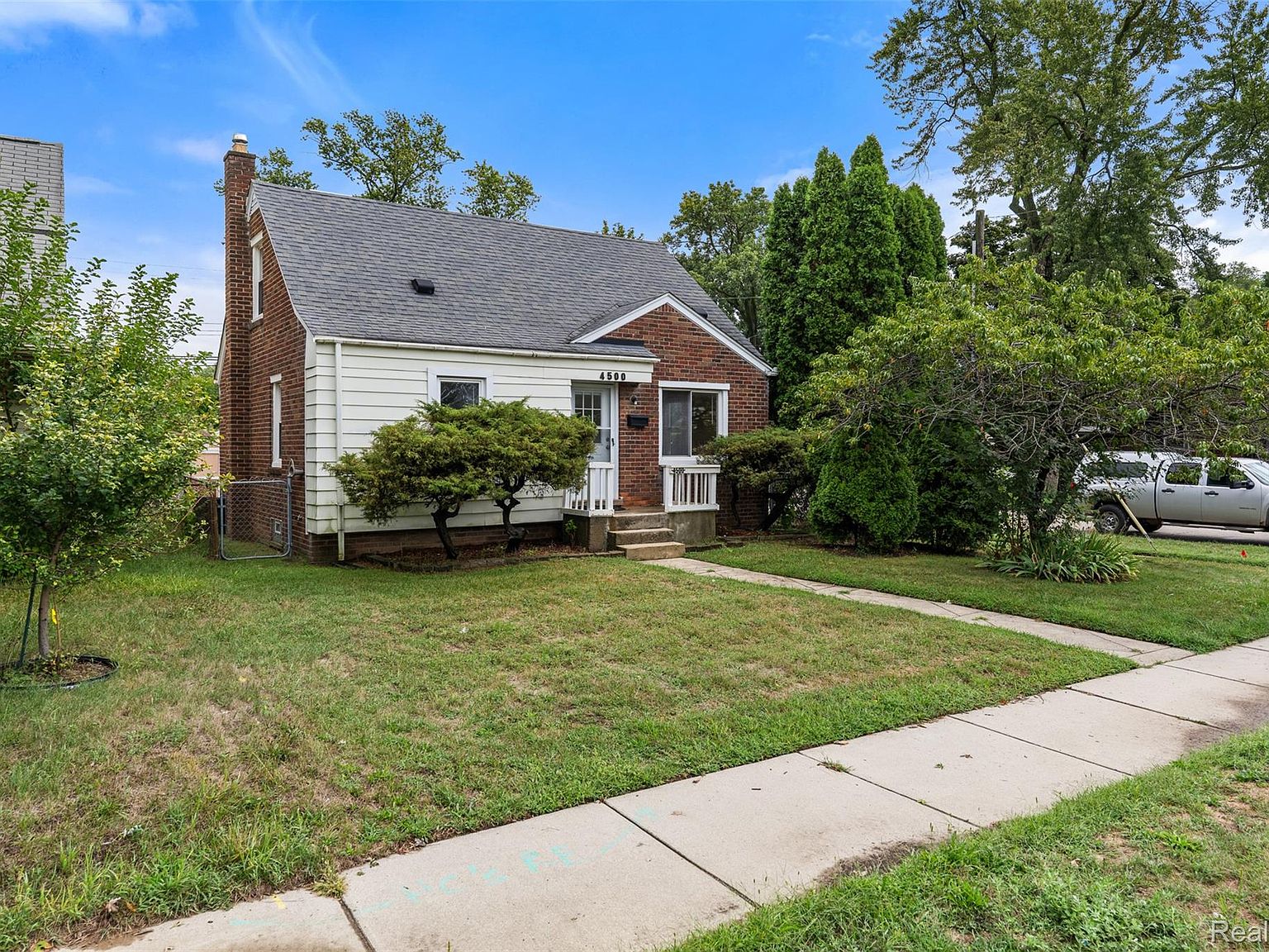 4500 Rochester Rd, Royal Oak, MI 48073