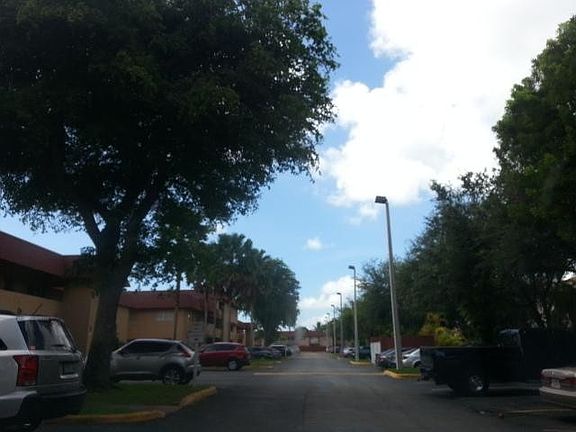 5th image of 9960 N Kendall Dr APT 613