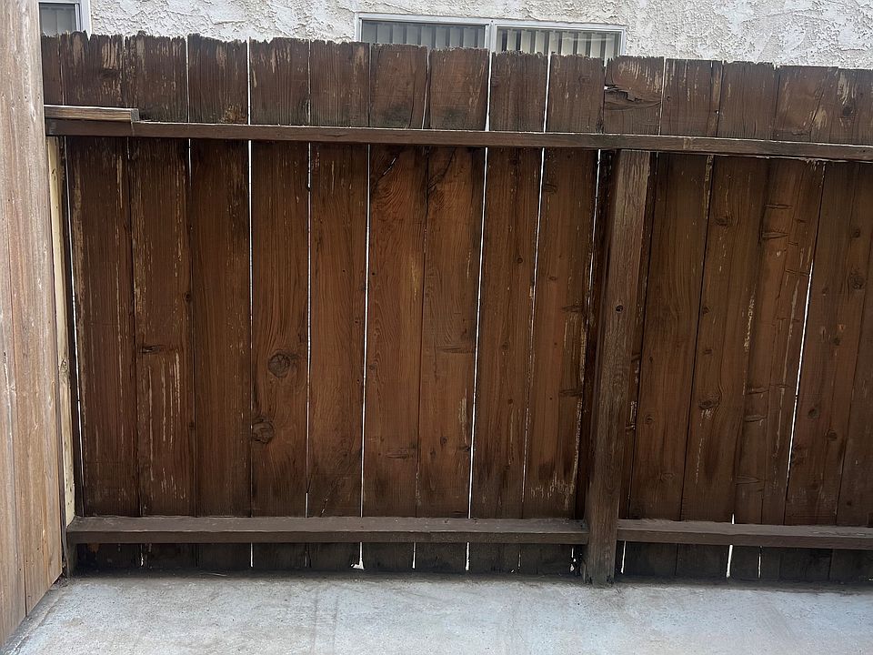 1st image of 4436 Woodman Ave APT 4