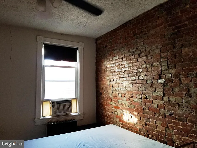 1377 F St NE — Photo 7