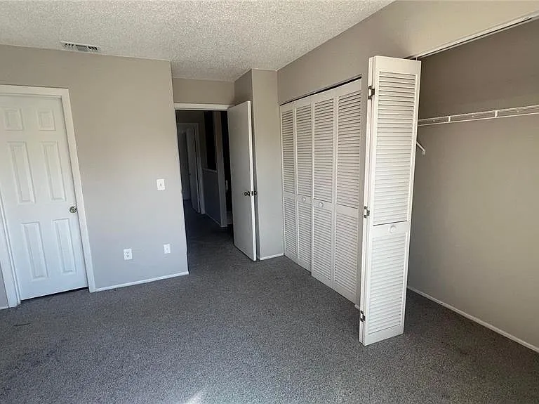 202 Watts Ln #D — Photo 8
