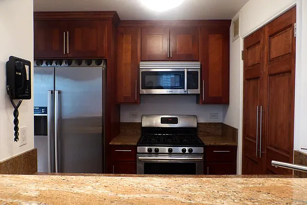 Rented by Barlavi Inc. | media 13