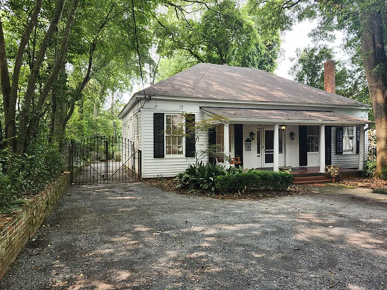 334 Felder Ave — Photo 3