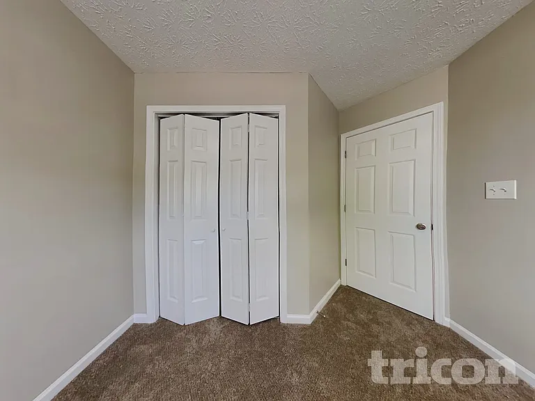 215 Comet Ct — Photo 10