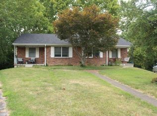 100-102 Greenbriar Rd, Lexington, KY 40503