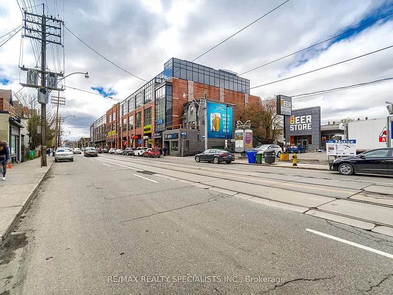 450 Bathurst St #1 — Photo 15