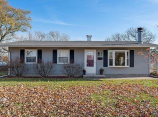 1333 N Russell Ave, Aurora, IL 60506