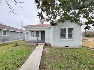109 Porter St, La Marque, TX 77568