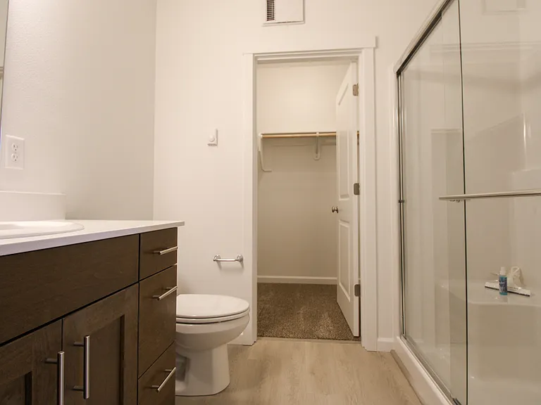 1902 SE Hankel St #13 — Photo 20