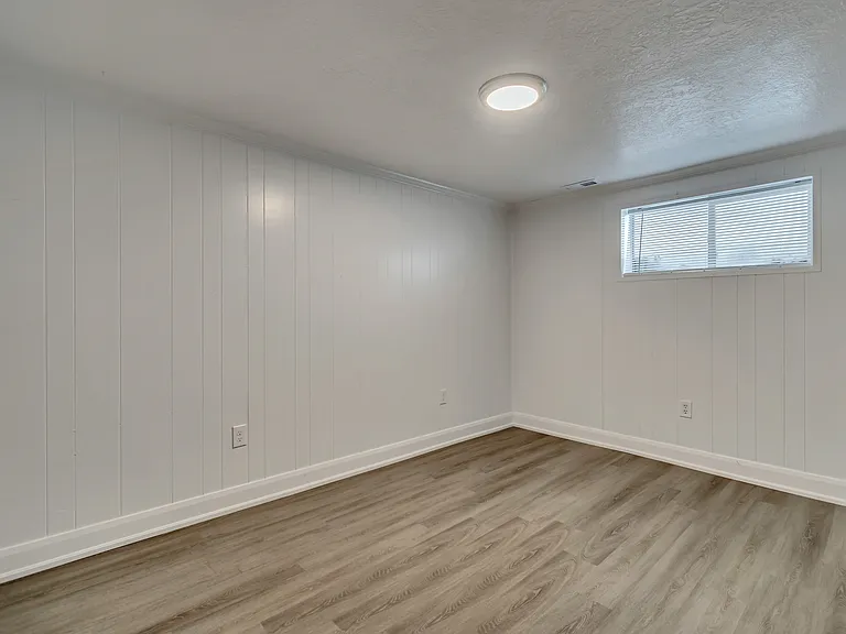 485 E Rena Ave — Photo 10