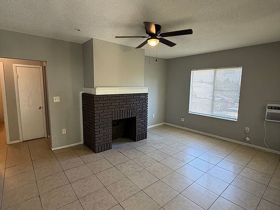 3rd image of 2514 E Jefferson St #2