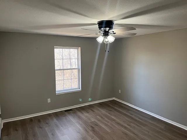241 SE Florence Ave — Photo 21