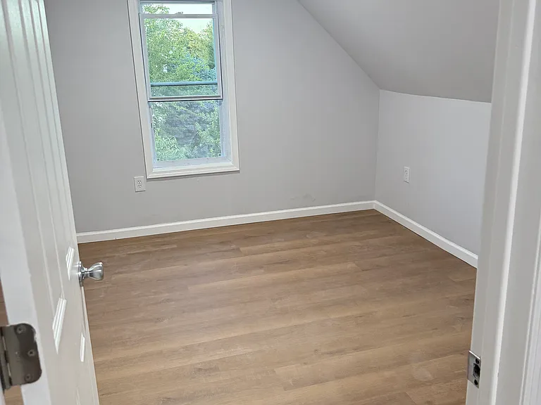 158 Pierre Ave #2 — Photo 12