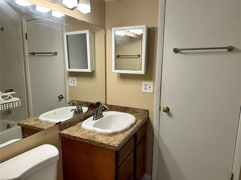 8205 Sun Spring Cir #B1 — Photo 10