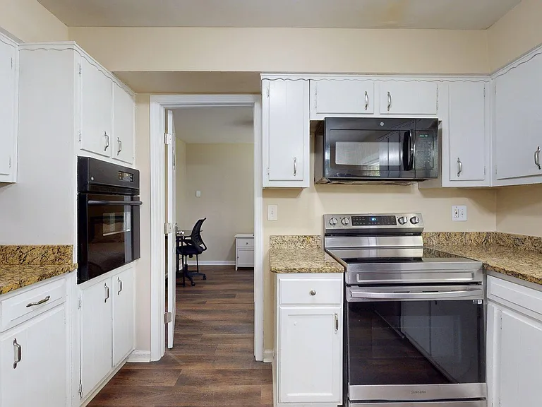 2897 Leisure Woods Ln — Photo 16