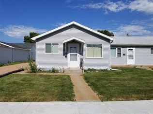 718 Washington St #A, Gothenburg, NE 69138