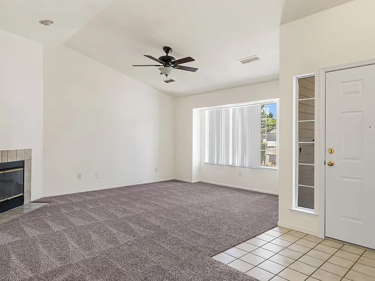 5710 Fox Creek Dr — Photo 3