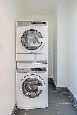 Rented by E Realty International Corp | media 11