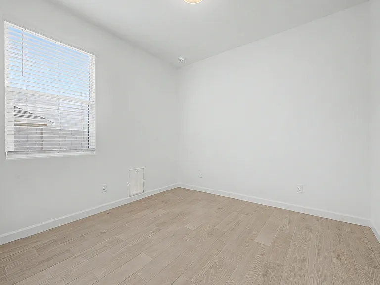 2058 S 241st Ave — Photo 21