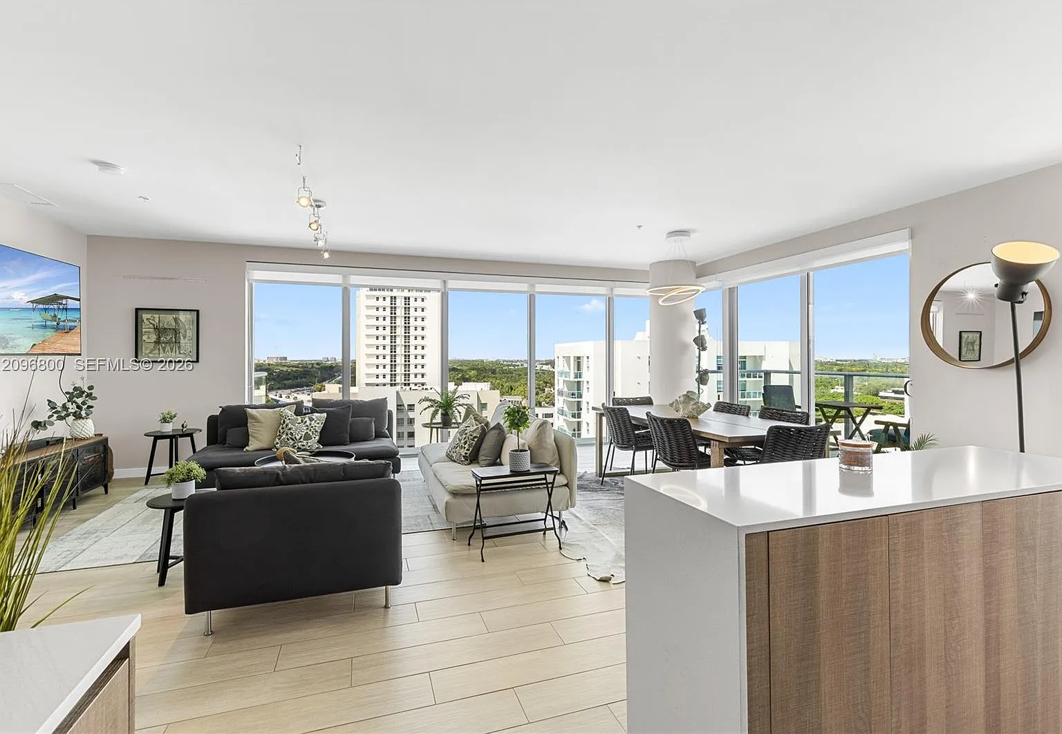 Le Parc At Brickell Condo — Photo 2