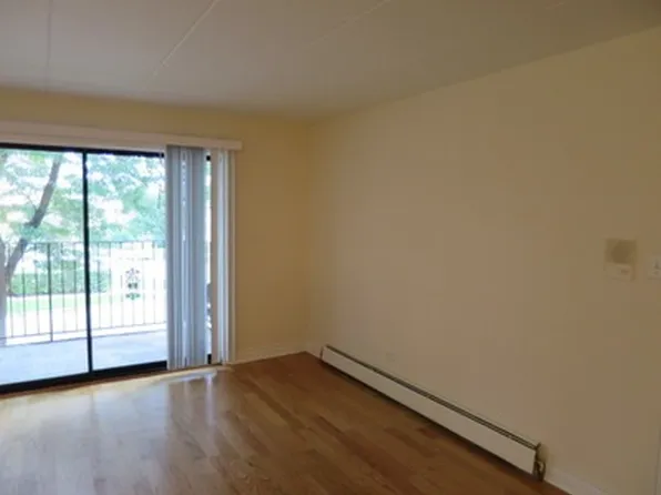 6001 Marshall Ave Unit 8, Chicago Ridge, IL 60415