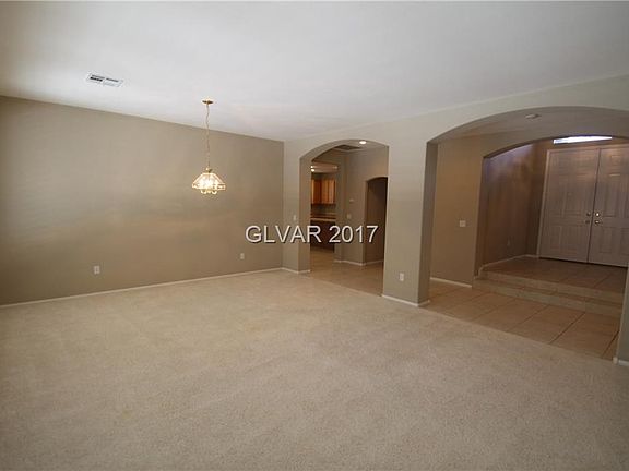 5th image of 443 Dynacraft St