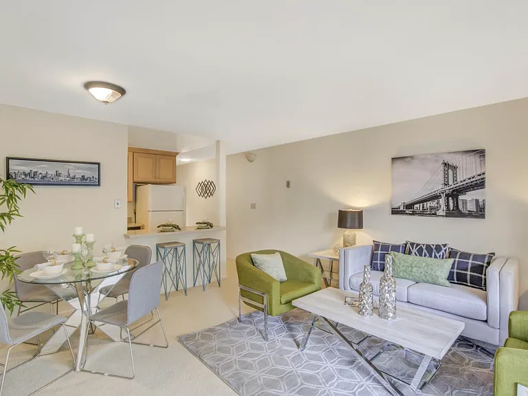 650 Alamo Ct #6 — Photo 1