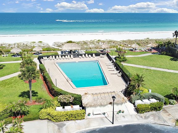 4th image of 1430 Gulf Blvd APT 702