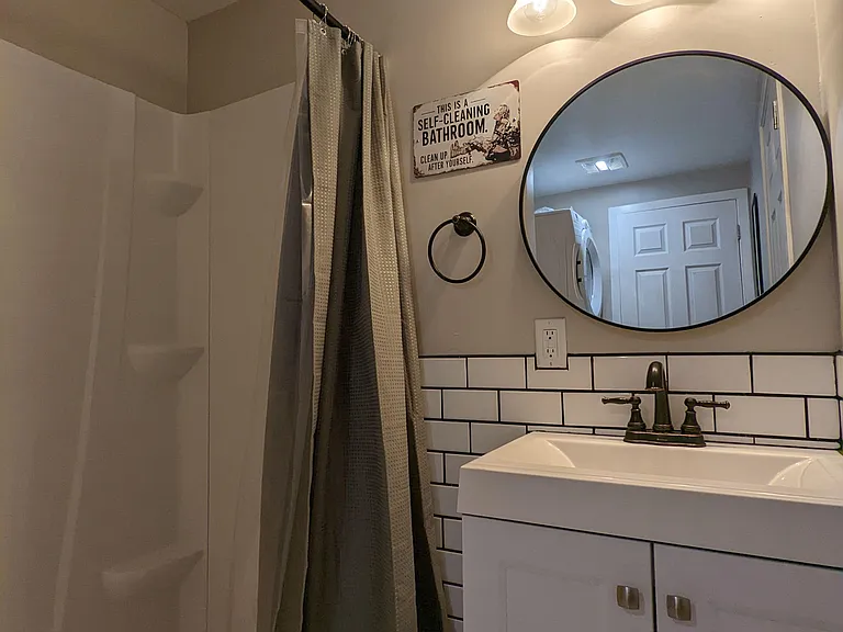 Willow Creek Ct — Photo 6