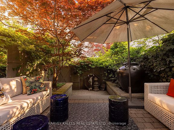 3rd image of 260 Russell Hill Rd #21