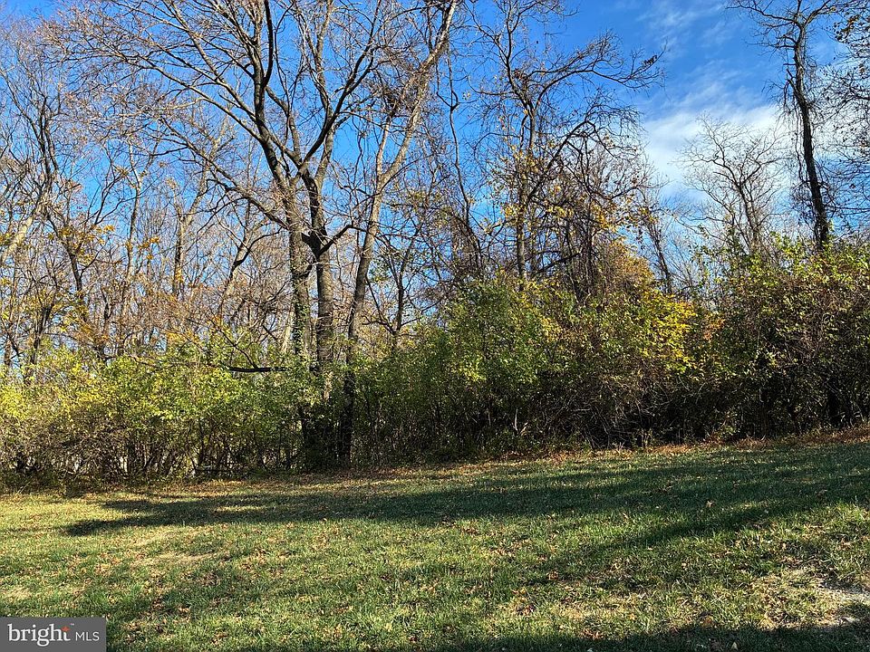 1st image of 23543 Frederick Rd