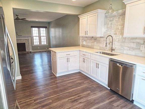 5th image of 6241 Waterside Ln