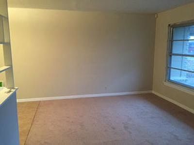 5th image of 610 Craigmont Ln