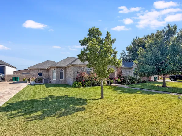 828 W Desert Sage Rd, Hobbs, NM 88242
