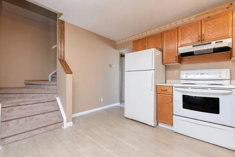 3 bed, 1022 sqft, $2,125 — Photo 4