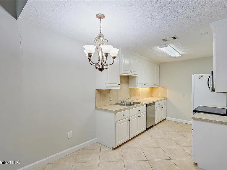 200 Woodgreen Dr #2 — Photo 10