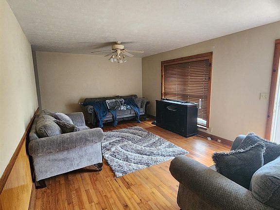 2nd image of 109 Clairmont Dr