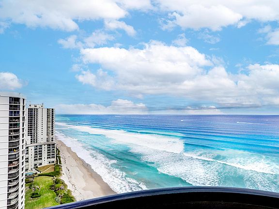 4th image of 5380 N Ocean Dr Penthouse E