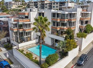 2525 E 19th St APT 24, Signal Hill, CA 90755