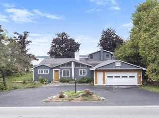 6893 Crystal Dr, Beulah, MI 49617