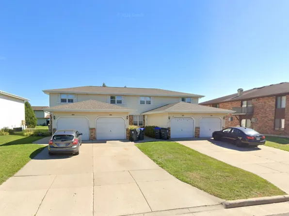 1336-1342 Honeysuckle Ln #1336, Neenah, WI 54956
