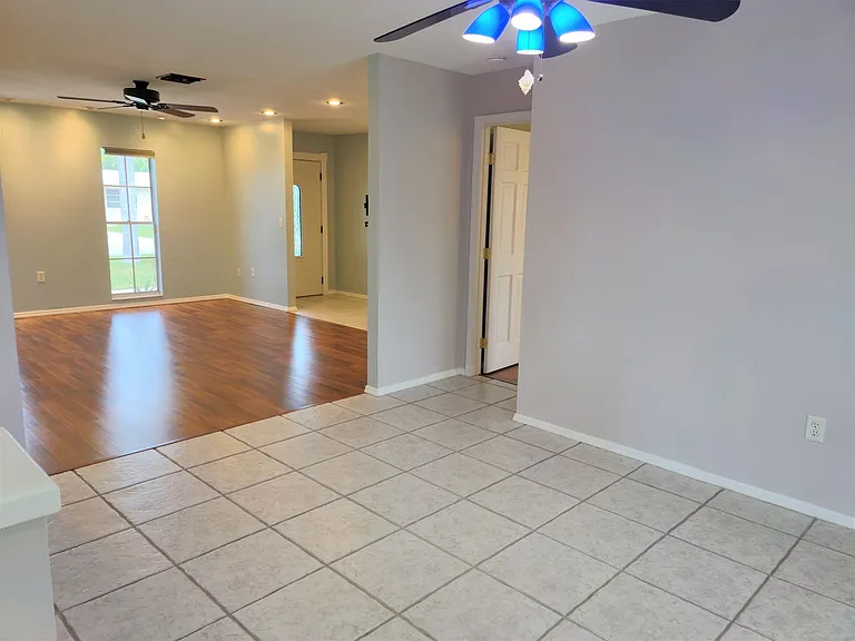 979 Nantucket Rd — Photo 18
