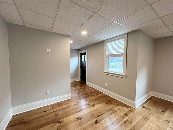 5th image of 1093 Delaware Ave #6