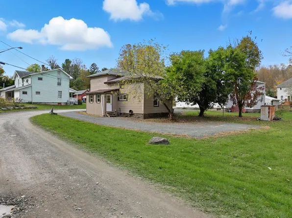 55 Clinton St, Canton, PA 17724